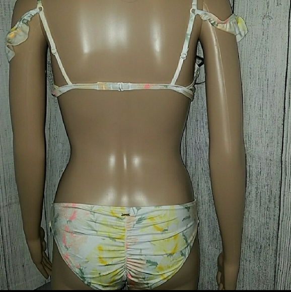 Victoria's Secret FLUTTER bottom - Picture 2 of 4